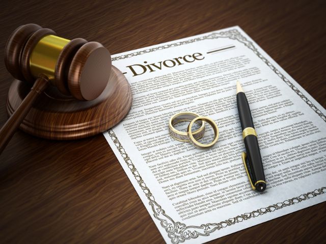 hire an divorce lawyer